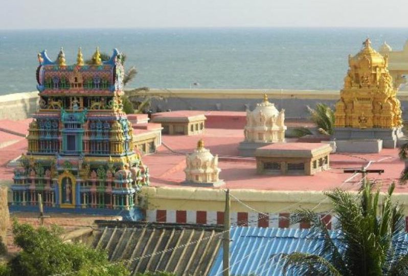 Devi Kanyakumari temple e1484442953943